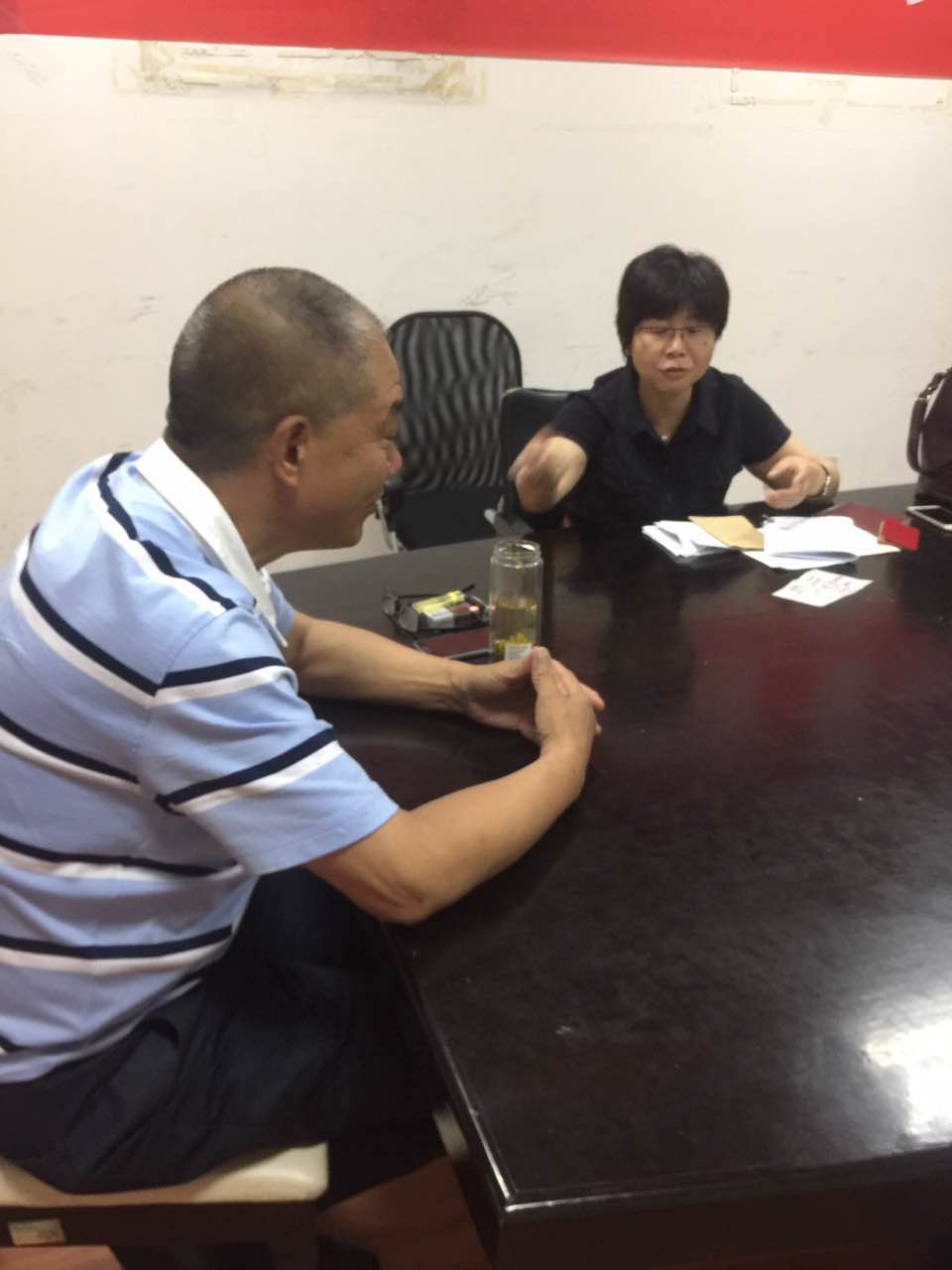 夸夸人生就是博老村长 爱岗敬业的老党员