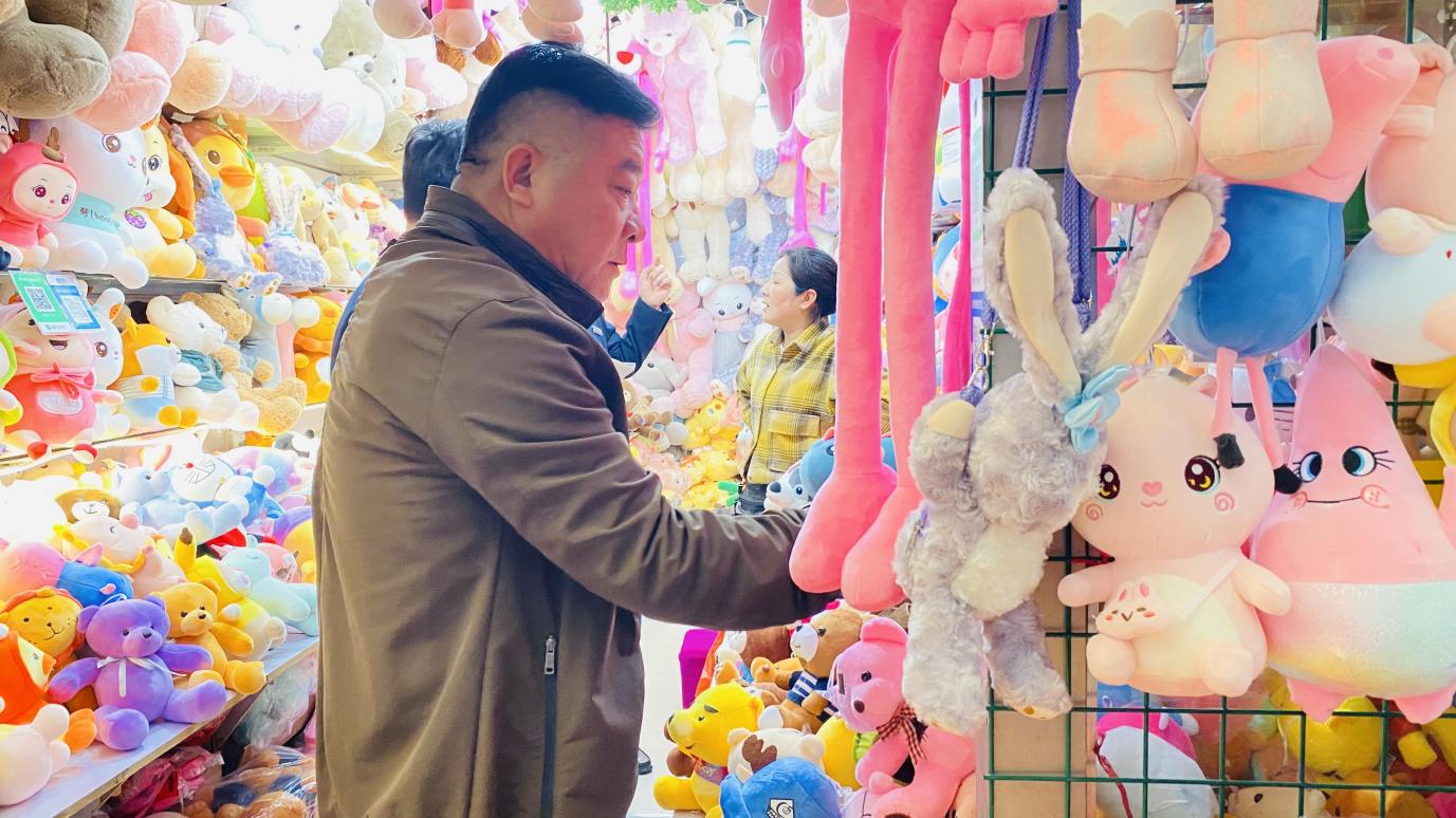 钱江商城开展节前消防清静自检事情