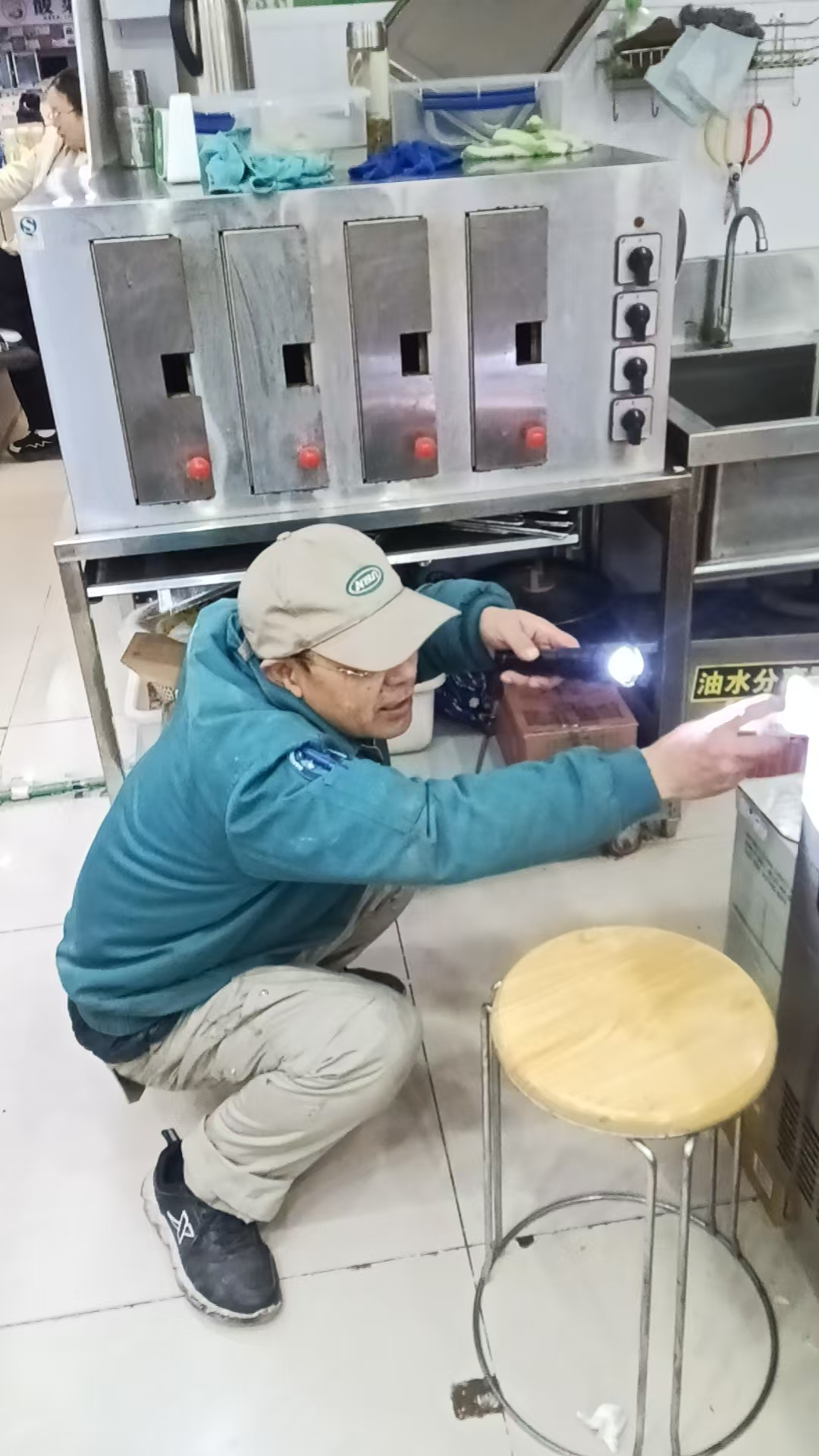 专业除四害，，，守护美食天地