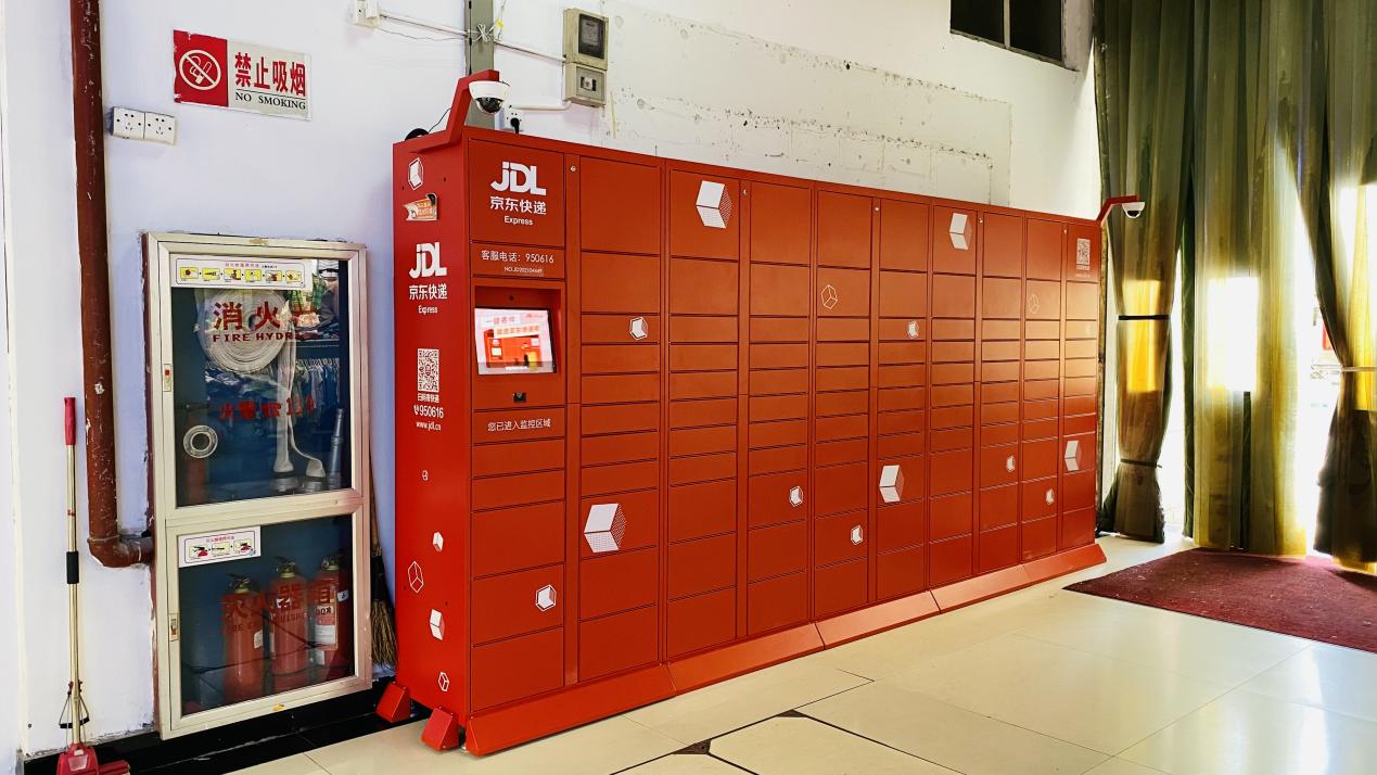 快递柜进钱江，，，便民效劳暖人心