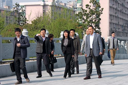 20150329中央党校？？翁庾樽乙恍休傲偃松褪遣┪拇丛暗餮 (1).jpg